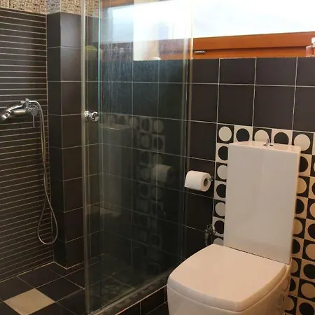 Livadi Luxurious Chalet For 8 Arachova