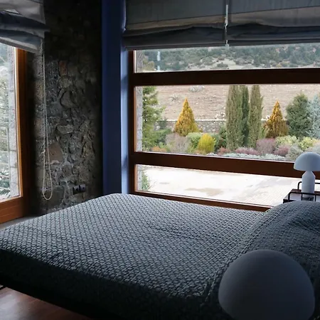 Livadi Luxurious Chalet For 8 Arachova